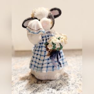 Mary Moo Moo Figurine